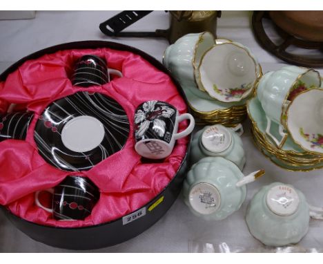 LLEWELYN BOWEN FOR ROYAL WORCESTER cased coffee set and Salisbury teaware, a part teaset