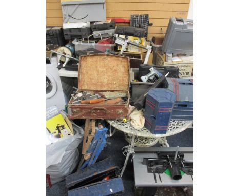 EXCELLENT LARGE PARCEL OF GARAGE &amp; WOODWORK TOOLS, boxed electric hand tools, bench items, trolley jack ETC E/T