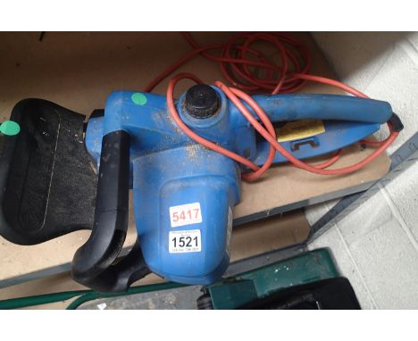 Work Zone electric chainsaw. Not available for in-house P&amp;P, contact Paul O'Hea at Mailboxes on 01925 659133 