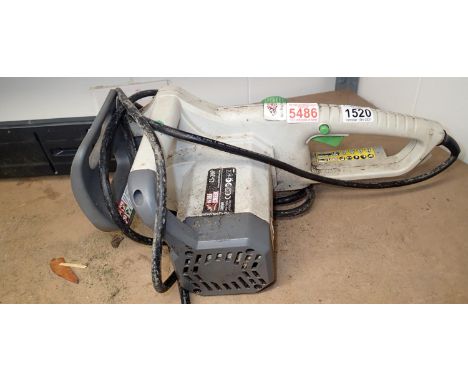 CS-20P electric chainsaw by Wolf Creek. Not available for in-house P&amp;P, contact Paul O'Hea at Mailboxes on 01925 659133 