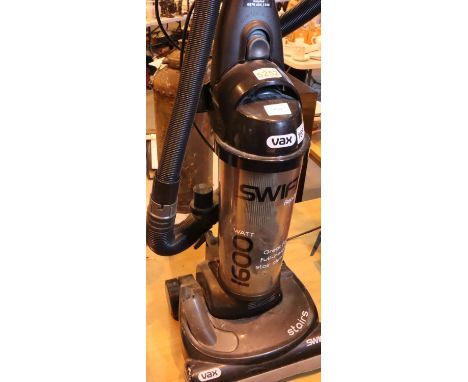 Vax Swift Reach bagless hoover. Not available for in-house P&P, contact Paul O'Hea at Mailboxes on 01925 659133Condition Repo