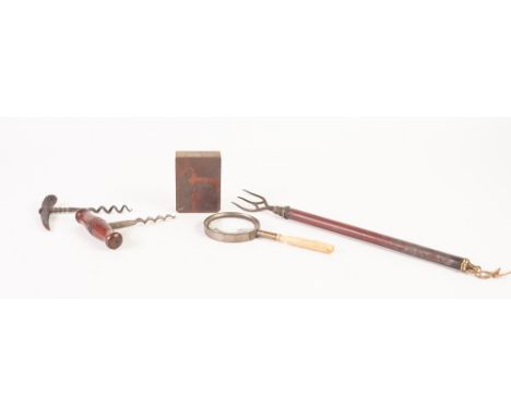 MINOR COLLECTABLES, MIXED LOT, comprising: TWO VINTAGE CORKSCREWS, MAGNIFYING GLASS WITH BONE HANDLE, EXTENDING TOASTING FORK