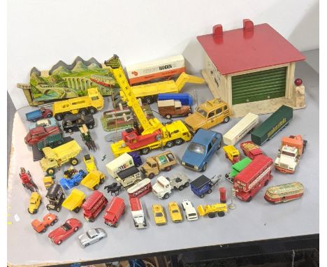 Mixed toy cars to include Siku 4010 Krane, Dinky 965, Dinky 343, Dinky Bedford Meccano Ltd, and others together with a painte