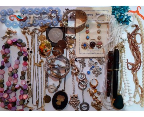 Vintage costume jewellery and collectables, mainly mid to late 20th Century to include 2 Burnham fountain pens, 3 ladies watc