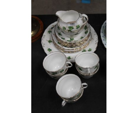 A Colclough bone china Ivy pattern tea service (20 pieces).