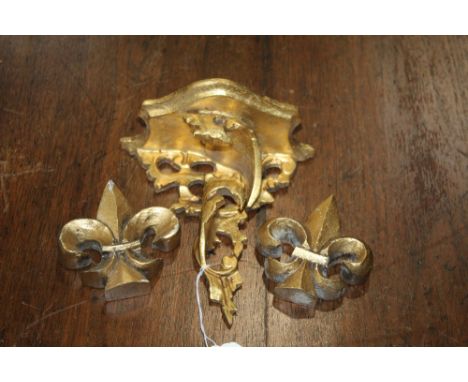 Small giltwood Italian made shelf bracket and 2 trefoils 