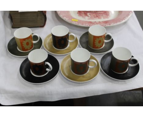 Wedgwood Susie Cooper design Carnaby Daisy 6 coffee cans and saucers 