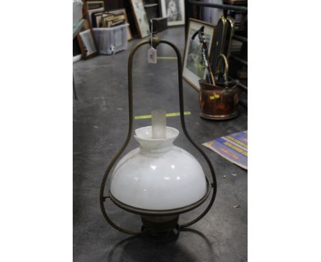 Hanging oil lamp 