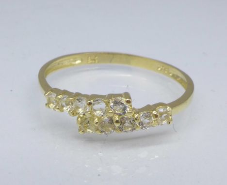 A 9ct gold and white stone ring, 0.8g, M