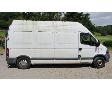 Renault Master LH35-DCI-100 panel van, white, 2464cc, Diesel first registered August 2010, reg no BX10 UGH, single owner sinc