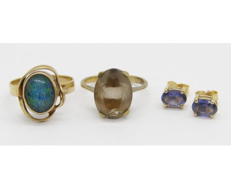 Group of gold jewellery comprising a stylised 9ct opal triplet ring, 2.4g, a pair of 9ct tanzanite stud earrings with 18k but