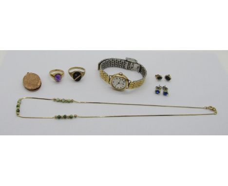 Mixed group of jewellery to include a 1970s 9ct cabochon amethyst ring, size M/N, 3g, a 1980s 9ct onyx and diamond chip signe
