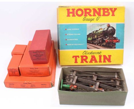 Hornby No.20 Goods set, clockwork, comprising No.20 loco &amp; tender BR lined green, loco missing smokebox door, with two op