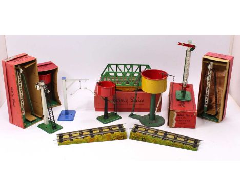 Various Hornby accessories: 1933-41 clockwork viaduct, lighter green sides (NM) (BE-NM); 1939 water tank No.1, green base, ye