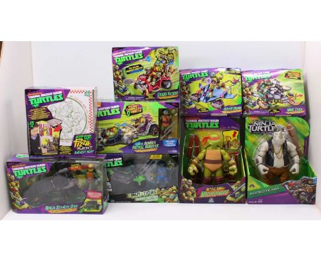 Giochi Preziosi and Playmates Nickelodeon Teenage Mutant Ninja Turtles boxed group of modern release collectables, with speci