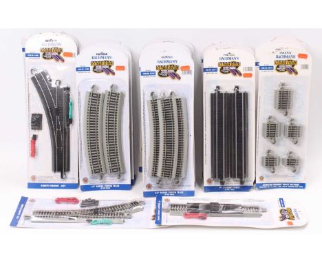 Collection Bachmann E-Z track HO scale. All is packeted and (M) but some packets have been nibbled – condition varies (BG-M):