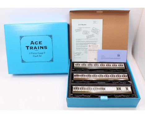 ACE Trains C1 set of three LBSCR coaches, brown &amp; white (NM-M) (BNM-M)