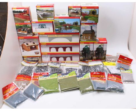 Large box containing new (M) (BM) scenic items, mainly Skaledale: One of each unless stated otherwise: 2 x R180 Viaduct; R499