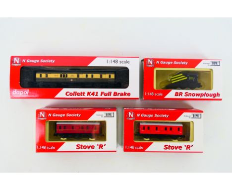 Dapol - Five boxed Dapol N gauge Special Edition items for 'The N Gauge Society'. Lot includes Dapol NGK42-2 Snowplough in BR