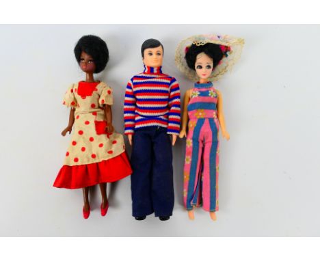 Palitoy - Pippa Doll - Three unboxed Palitoy 'Pippa' Dolls - Lot includes 'Mandy' and 'Pete' - both marked 'Palitoy, Hong Kon