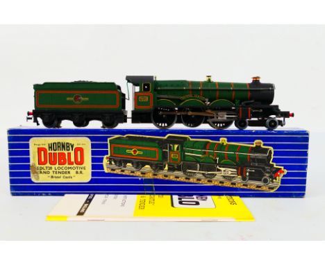 Hornby Dublo - A boxed Hornby Dublo 3-rail EDLT20 4-6-0 steam locomotive and tender Op.No. 7013 'Bristol Castle' in BR green.