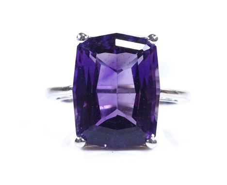 ASTLEY CLARKE - A modern 14ct white gold amethyst dress ring, setting height 15.7mm, size M, 6.5gVery good original condition