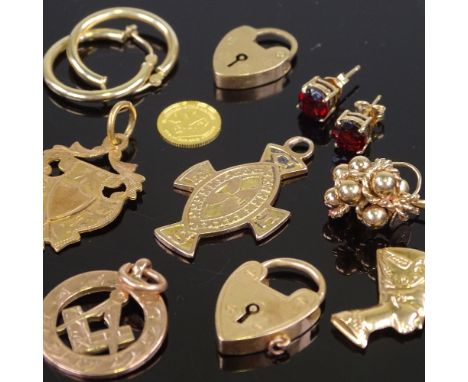 Various 9ct and unmarked gold, including masonic pendant, heart padlock, 2010 Cook Islands 0.5g .999 fine gold five dollar co