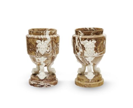 Paire de seaux à rafraîchir napolitains en terraglia, circa 1820A pair of Naples terraglia coolers, circa 1820,Likely Giustin