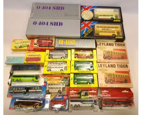 Budgie, Lone Star &amp; Similar, a boxed Group of Model Buses. Although unchecked for completeness condition appears Good Plu