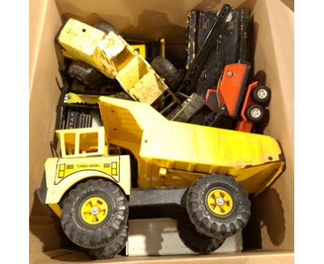 Tonka &amp; Similar, a unboxed Group of Construction Vehicles. Although unchecked for completeness condition appears Poor to 
