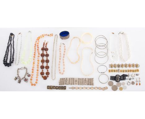 A mixed group of costume and silver jewellery, including a Victorian jet buckle bracelet (needs re-stringing), hardstone, gla