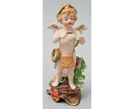 Nippes-Figur, deutsch, E. 19. Jh.Amor mit zerbrochenem Ring. Biskuitporzellan, farbig staffiert. Flügel und Schlüssel geklebt