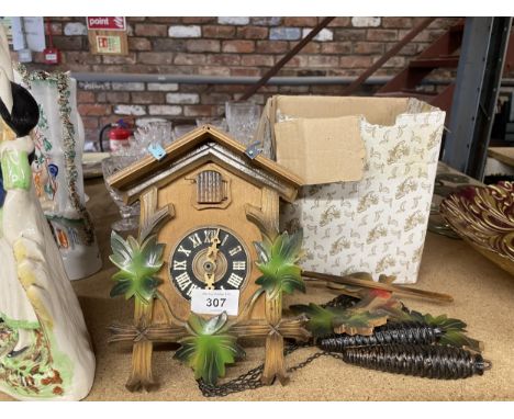A BOXED VINTAGE STYLE CUCKOO CLOCK 