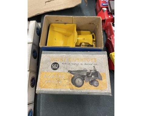 A BOXED VINTAGE DINKY SUPERTOY NO 562 DUMPER TRUCK 
