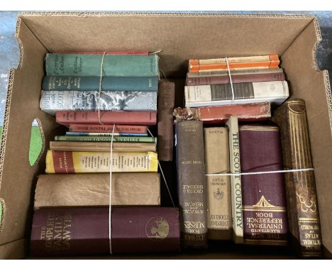 A QUANTITY OF VINTAGE HARDBACK BOOKS TO INCLUDE TEXTBOOK FOR NURSES, THE COMPLETE FAMILY LAWYER, READERS DIGEST BOOKS, D H LA