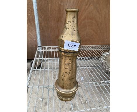 A LARGE VINTAGE BRASS FIRE HOSE NOZZLE 