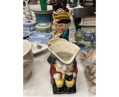 A QUANTITY OF VINTAGE TOBY JUGS TO INCLUDE TUNSTALL, BURLINGTON, SYLVAC, ETC 