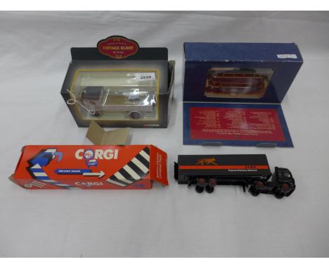 TWO BOXED CORGI MODELS TO INCLUDE LYNX EXPRESS LORRY, STREET CAR AND A VINTAGE STEAM LORRY (3) 