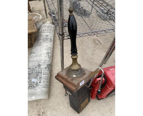 A VINTAGE MANUAL BEER PUMP 
