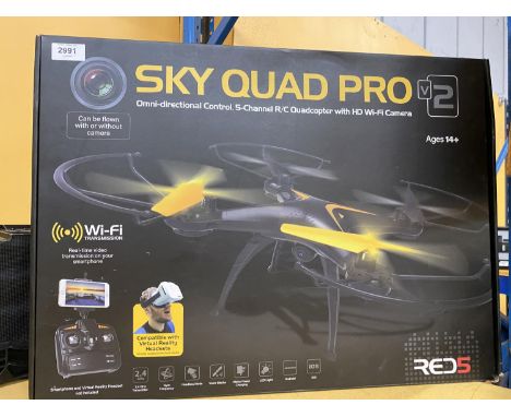 A SKY QUAD PRO V2 DRONE WITH OMNI-DIRECTIONAL CONTROL AND HD WIFI CAMERA (VENDOR STATES, WORKING WHEN LAST USED BUT NO WARRAN
