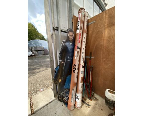 AN ASSORTMENT OF TOOLS TO ICLUDE FORKS, SHEARS AND DRAIN PIPE ETC 