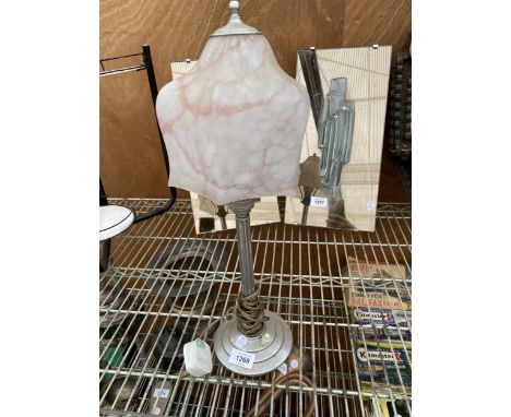 A DECORATIVE METAL TABLE LAMP WITH GLASS SHADE 