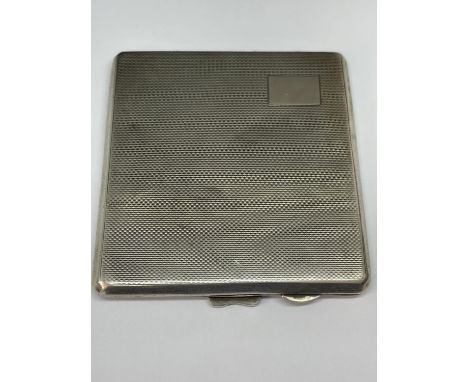 A HALLMARKED BIRMINGHAM SILVER CIGARETTE CASE 