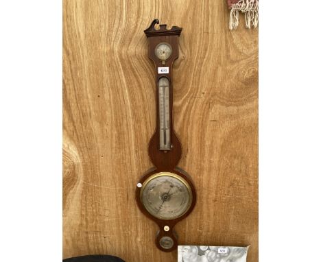 A VINTAGE WOODEN CASED BAROMETER 