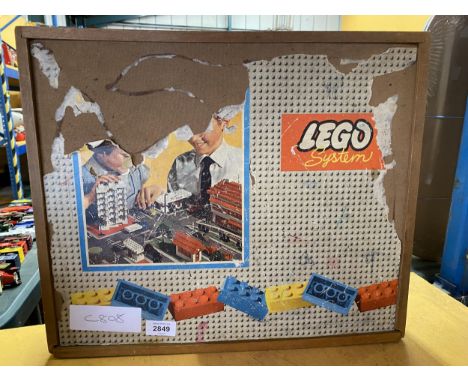 A VINTAGE LEGO SET IN A WOODEN STORAGE BOX 