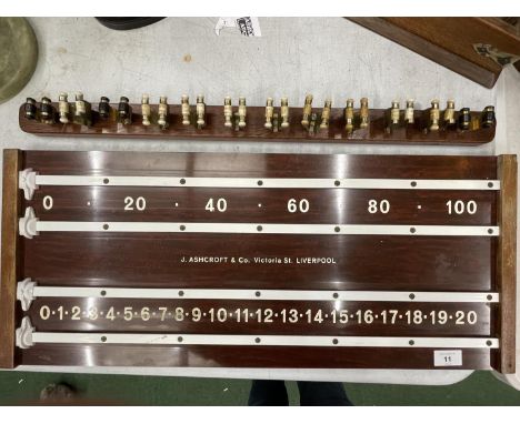A VINTAGE ASHCROFT AND CO LIVERPOOL SNOOKER SCOREBOARD AND CUE RACK 