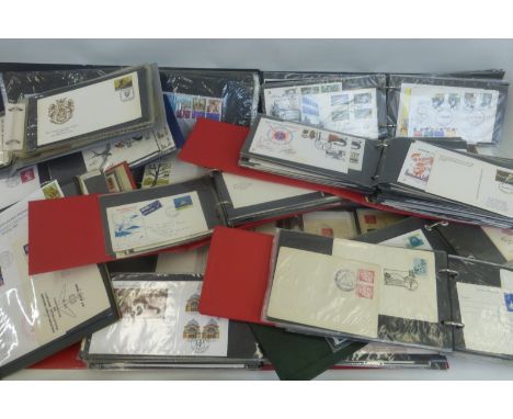 Fifteen albums of first day covers, of various ages and topics, including world.