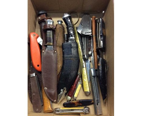 German hunting dagger, various penknives and pocket knives