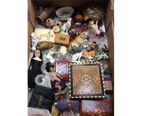 Box of sundries including Mauchline ware box, cold painted lead cat, Royal Worcester miniature trinket pot, autograph album a