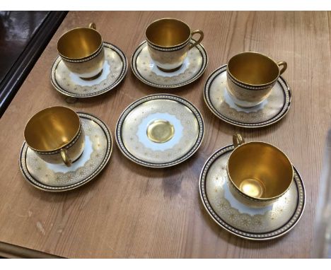 Group of Royal Worcester cabinet cups and saucersCondition report: 5 cups and 6 saucers present. All 5 cups have quite obviou